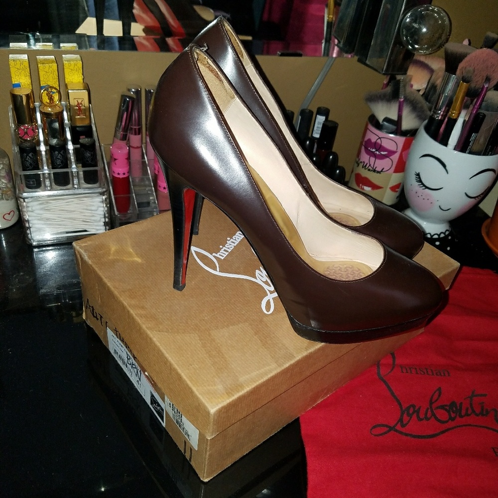 Christian Louboutin 41